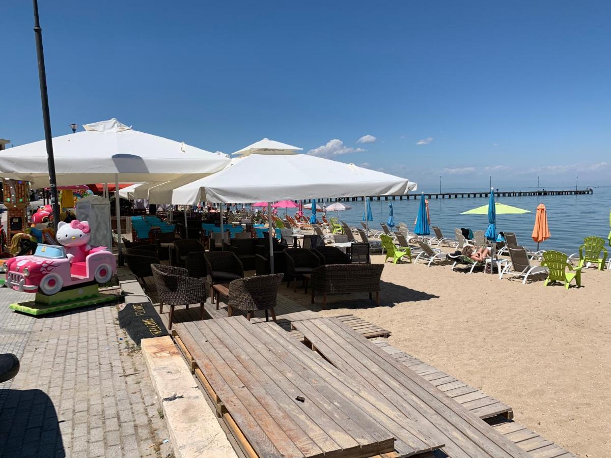 Apartment 30M From The Sea テッサロニキ エクステリア 写真
