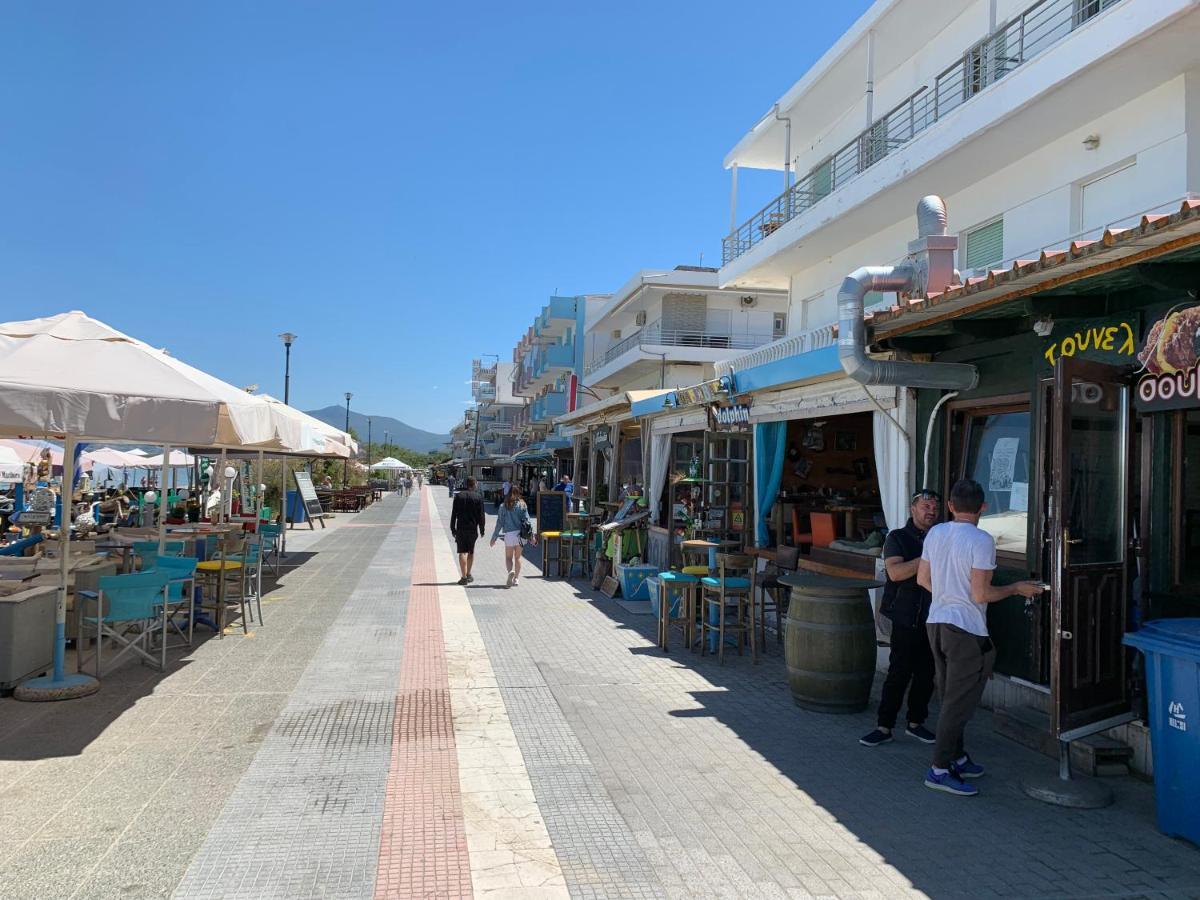 Apartment 30M From The Sea テッサロニキ エクステリア 写真